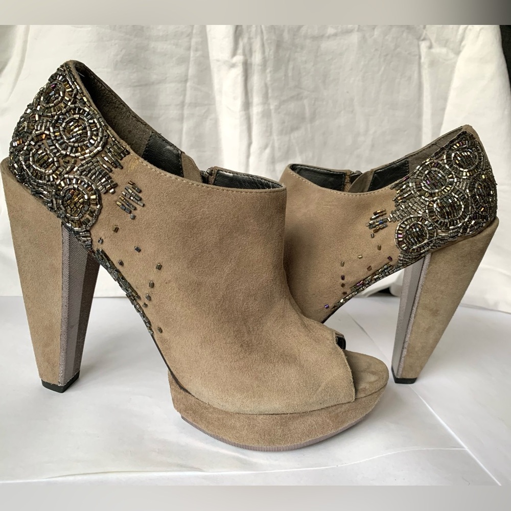 Platform Peep-Toe Heels with beading size 9.5